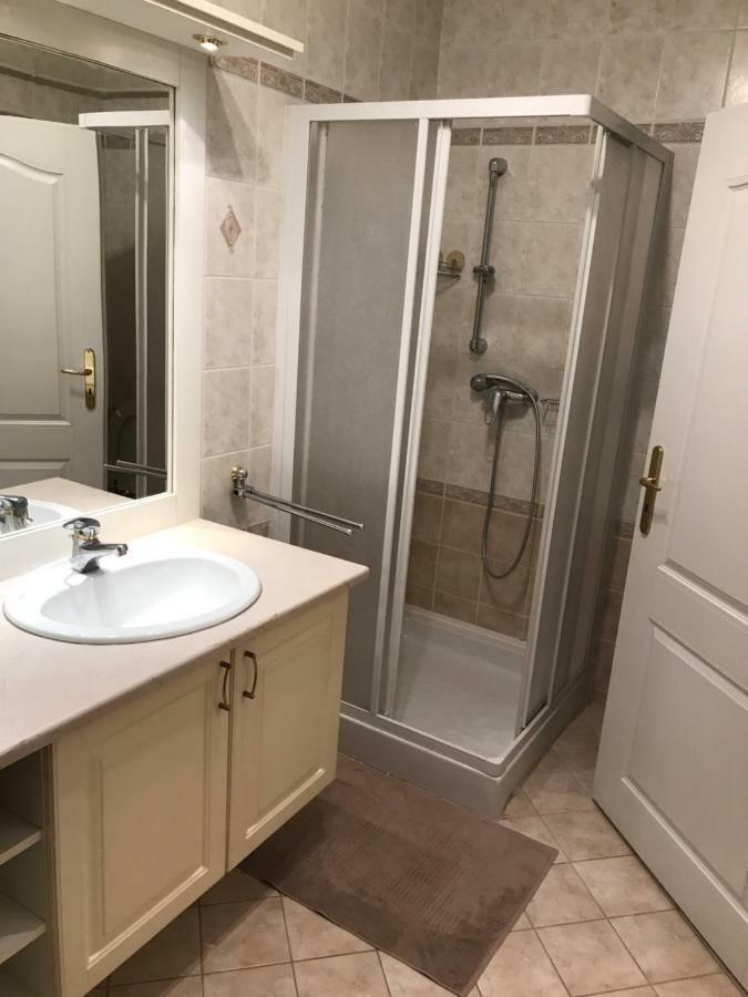 Gabor Pal 1 Apartman 2 Szoba Dunafoldvar Dış mekan fotoğraf